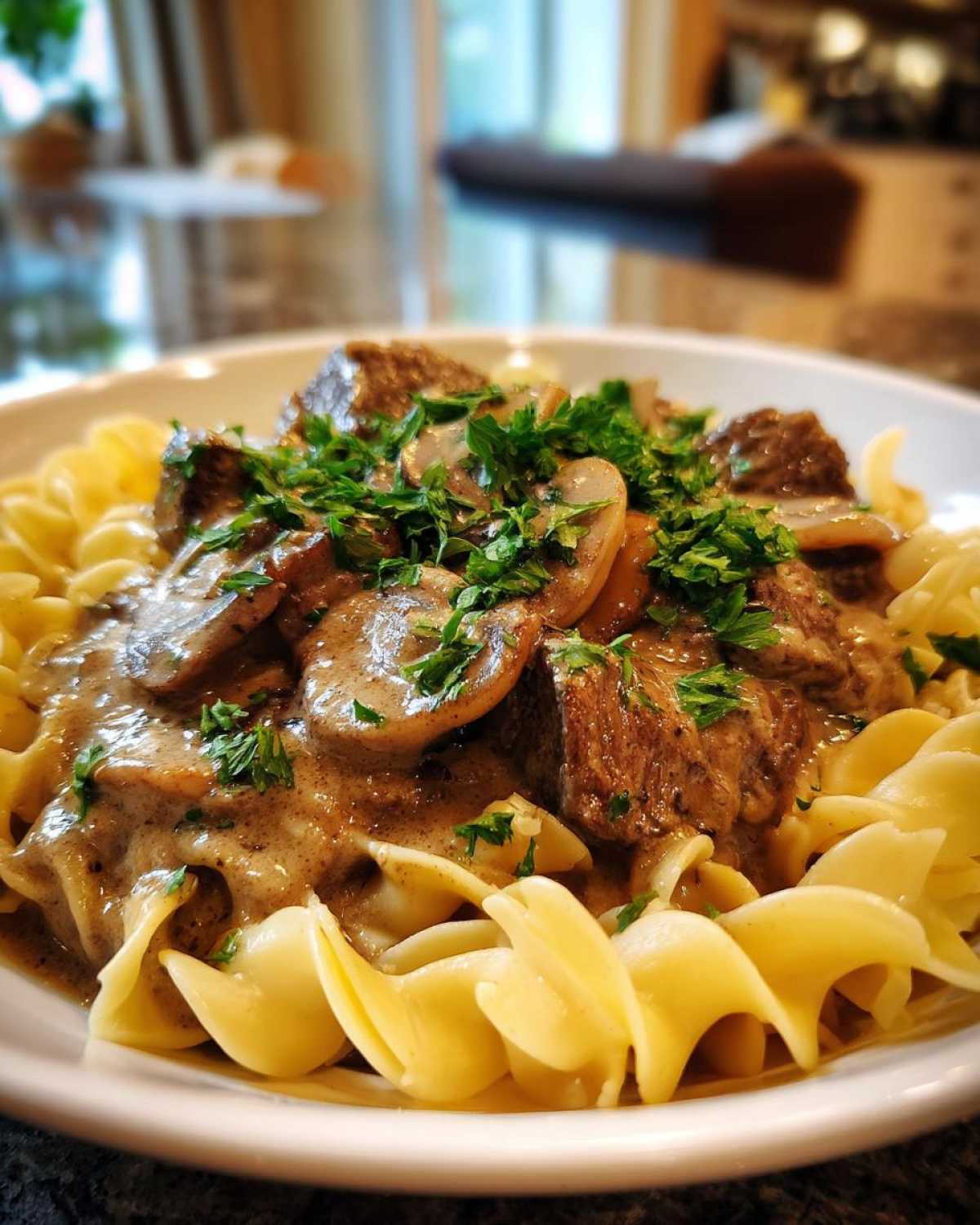 Slow Cooker Beef Stroganoff - detail 1