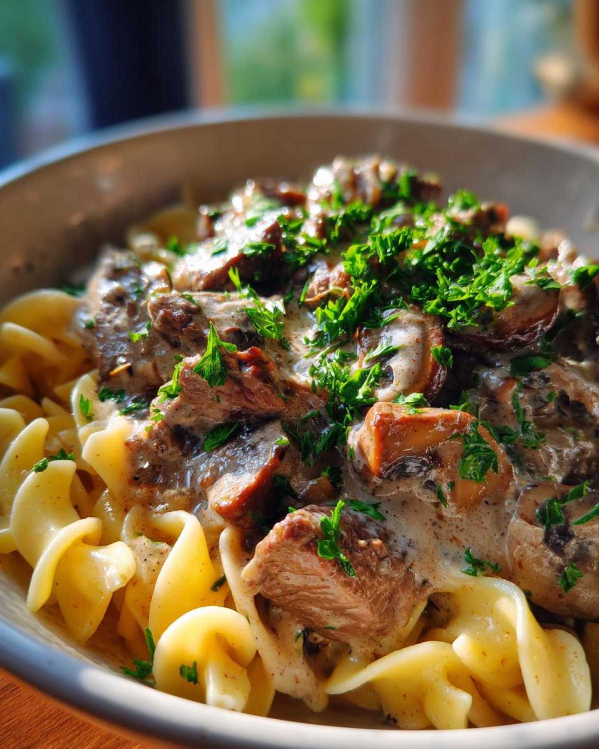 Slow Cooker Beef Stroganoff - detail 3